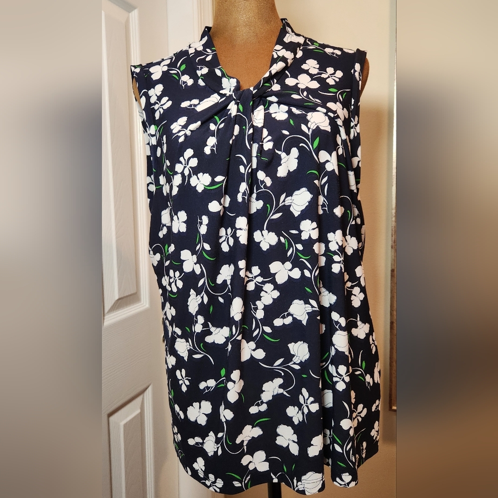 Tommy Hilfiger Floral Sleeveless Top - Navy, Green, and White